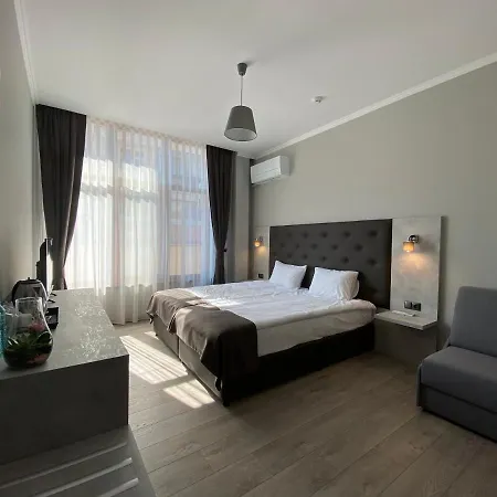 Comfort Guest Affittacamere Kazanlŭk
