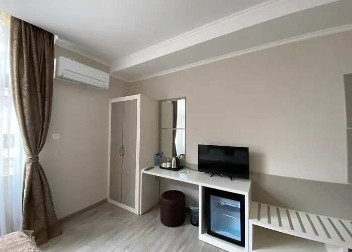 ゲストハウス Comfort Guest カザンラク